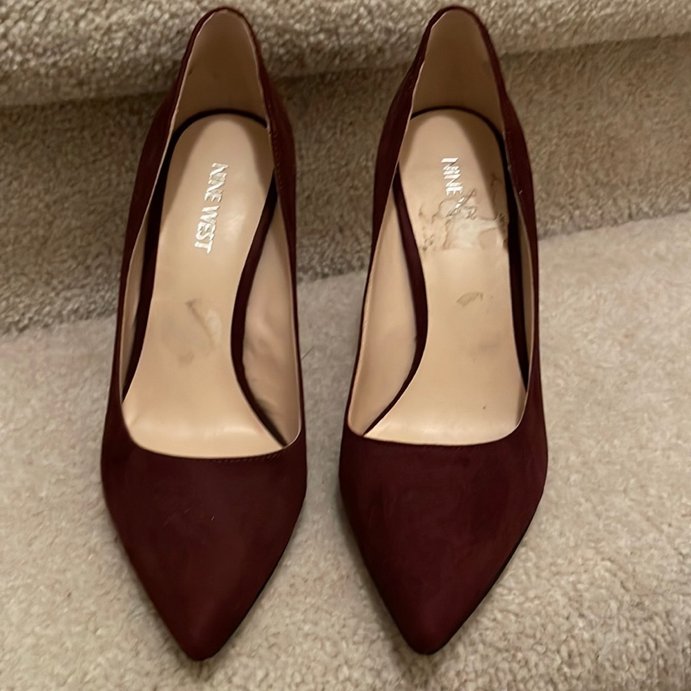 Womens maroon heels 7m